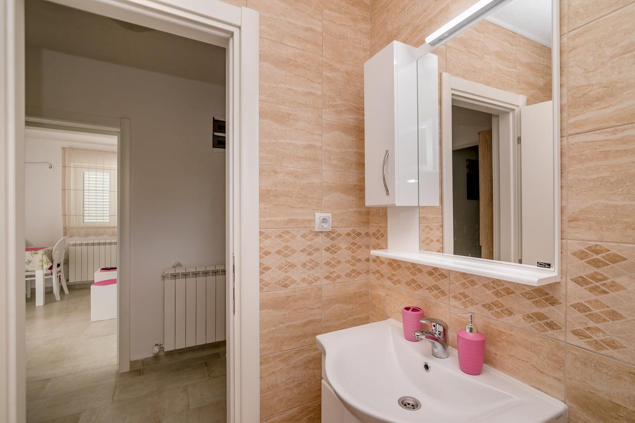 Apartments Mitrovic Luštica Extérieur photo