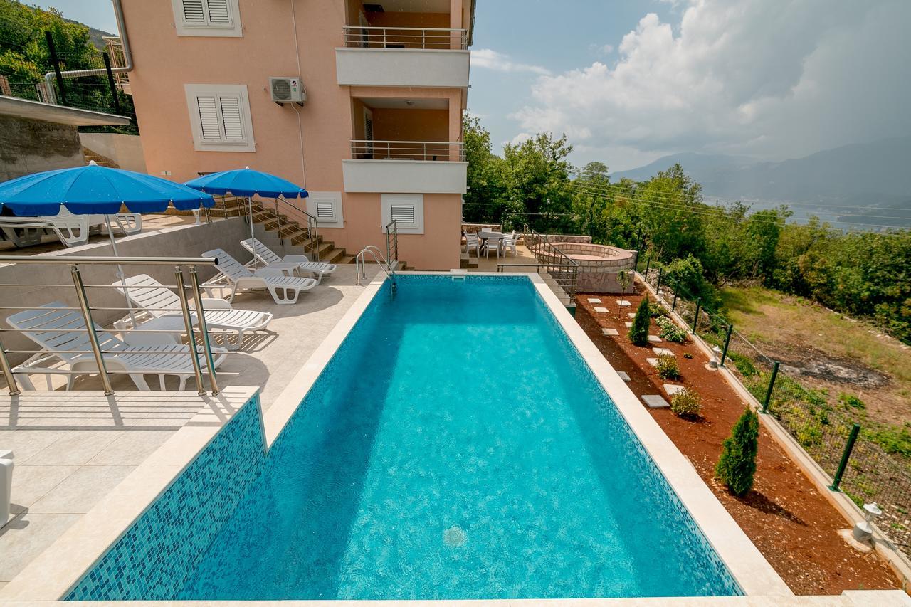 Apartments Mitrovic Luštica Extérieur photo