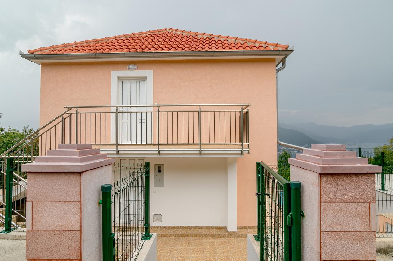 Apartments Mitrovic Luštica Extérieur photo