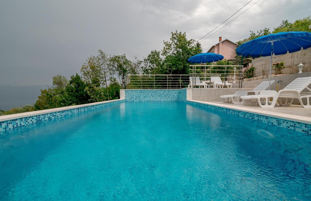Apartments Mitrovic Luštica Extérieur photo