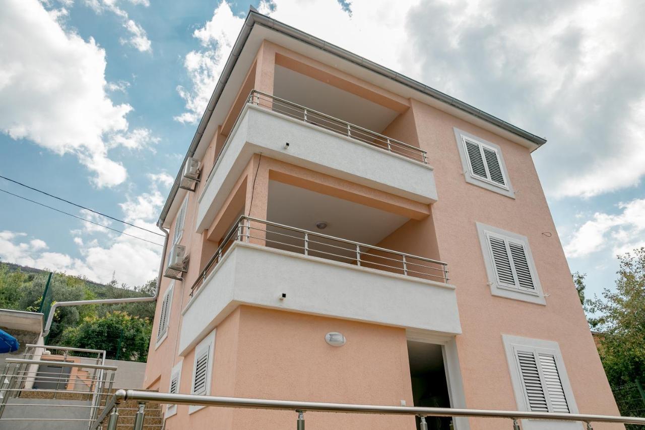 Apartments Mitrovic Luštica Extérieur photo